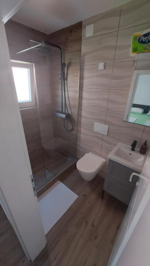 Apartmani Mlinar - Two Bedroom Apartment With Seaview Grebastica Ngoại thất bức ảnh