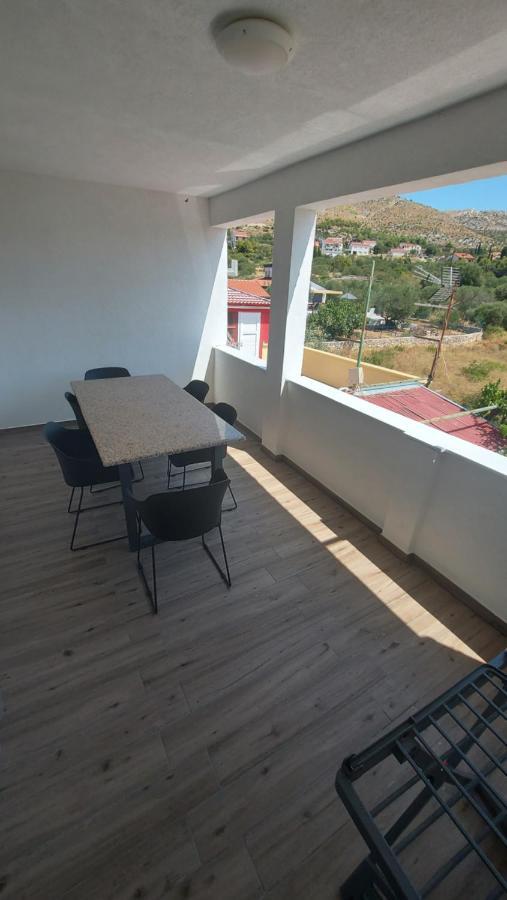 Apartmani Mlinar - Two Bedroom Apartment With Seaview Grebastica Ngoại thất bức ảnh